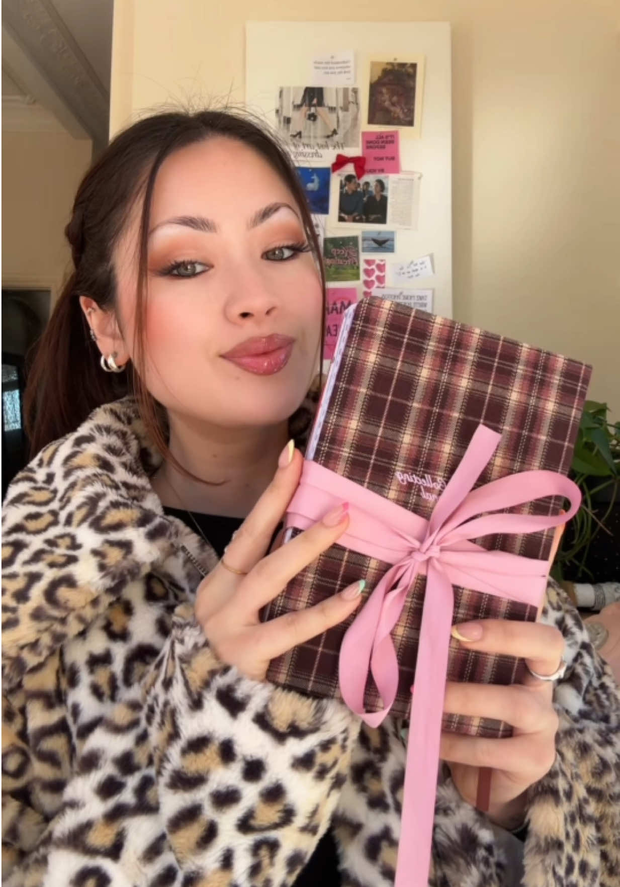 @chloe
