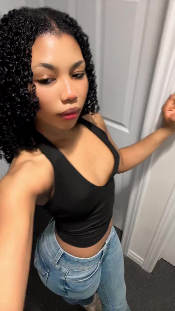 @Jenny Lee 001🇳🇬🇨🇦