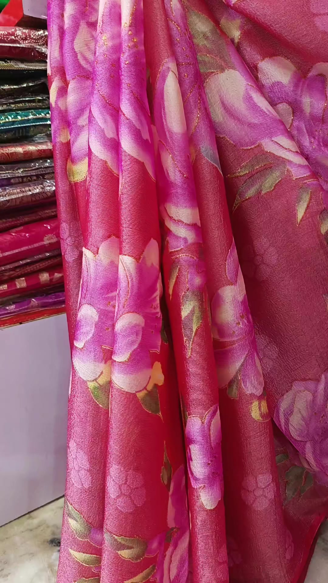 @Durga suits and sadi cente