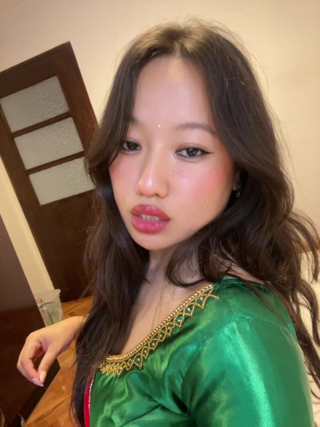 @timrovauju