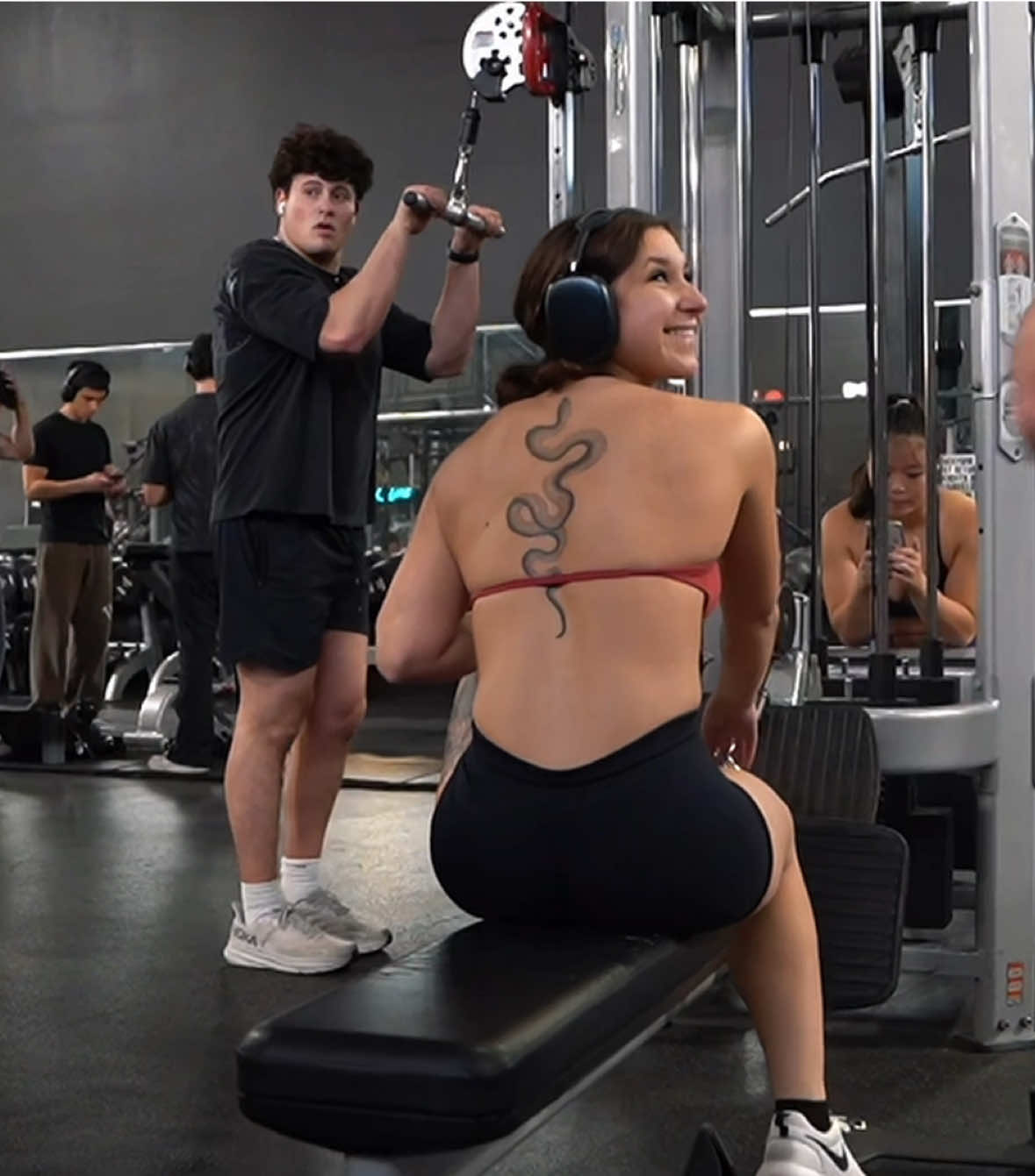 @adrianaciani