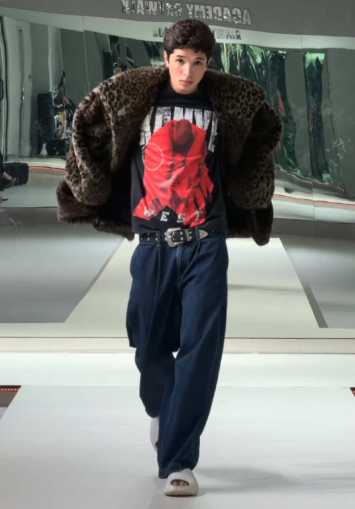@The Flash Catwalk