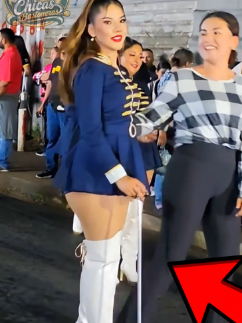 @ChicasBastoneras
