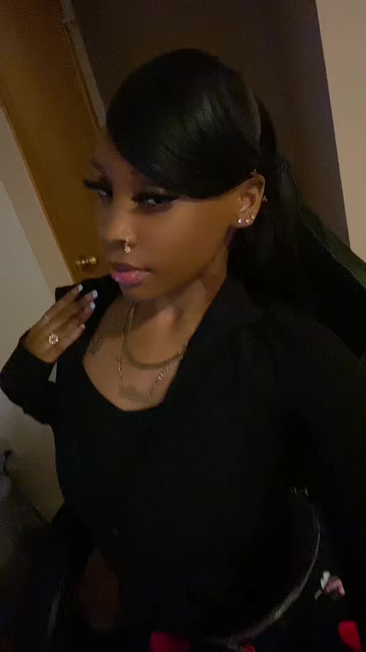 @ellaab💋