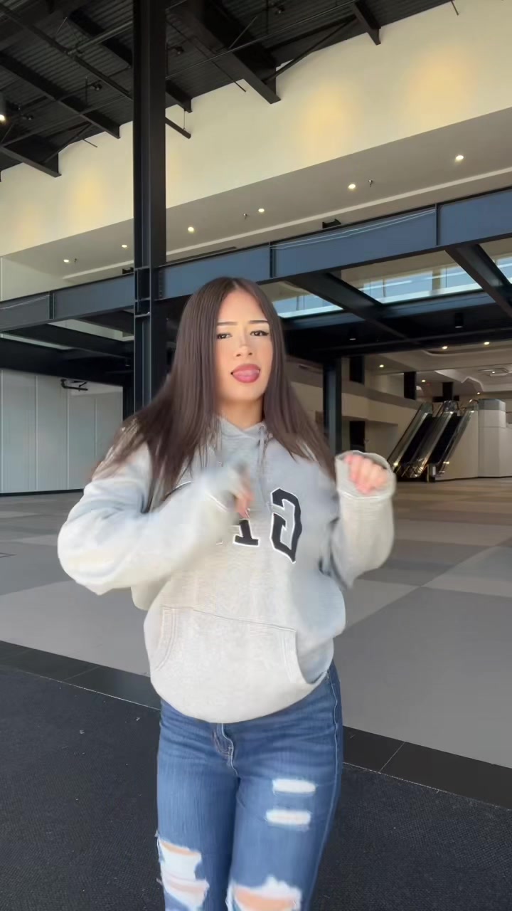 @𝐀𝐲𝐥𝐢𝐧𝜗𝜚
