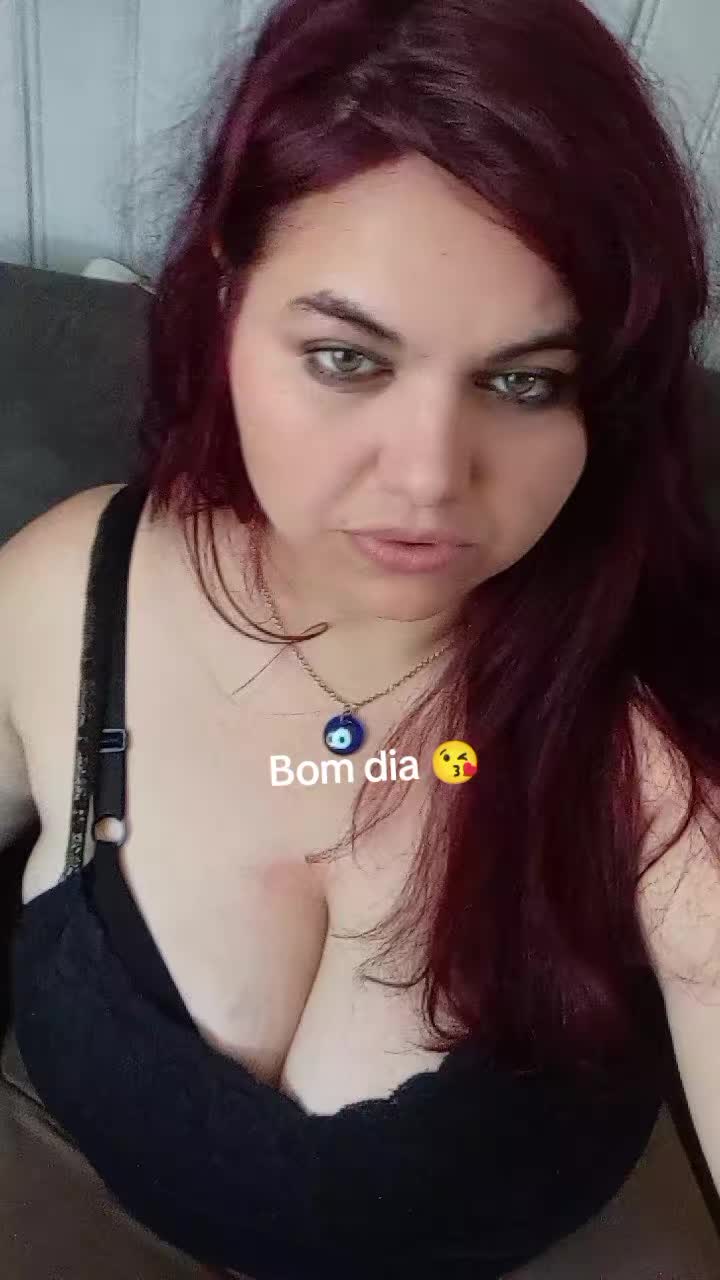 @L&eacute;ia de Lara