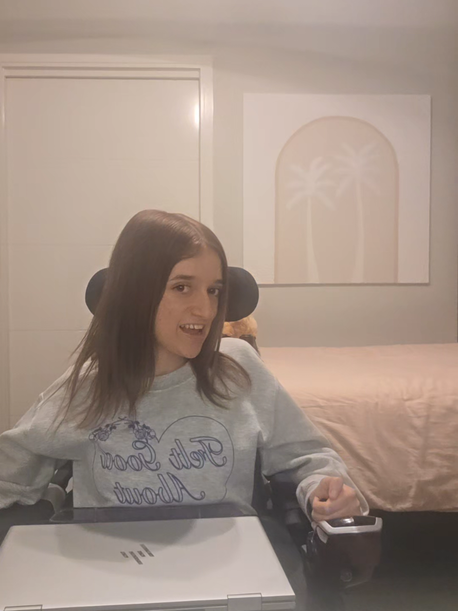 @Chloe