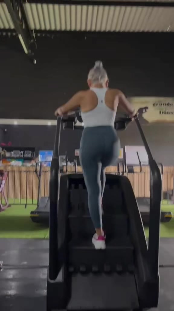 @Esthela Peña