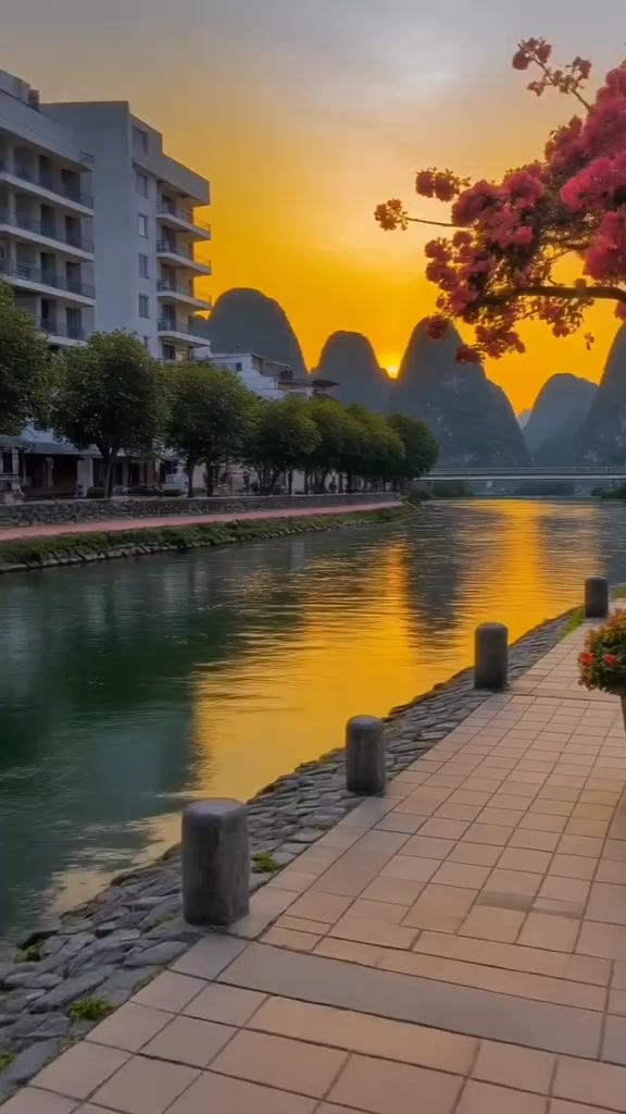 @روز