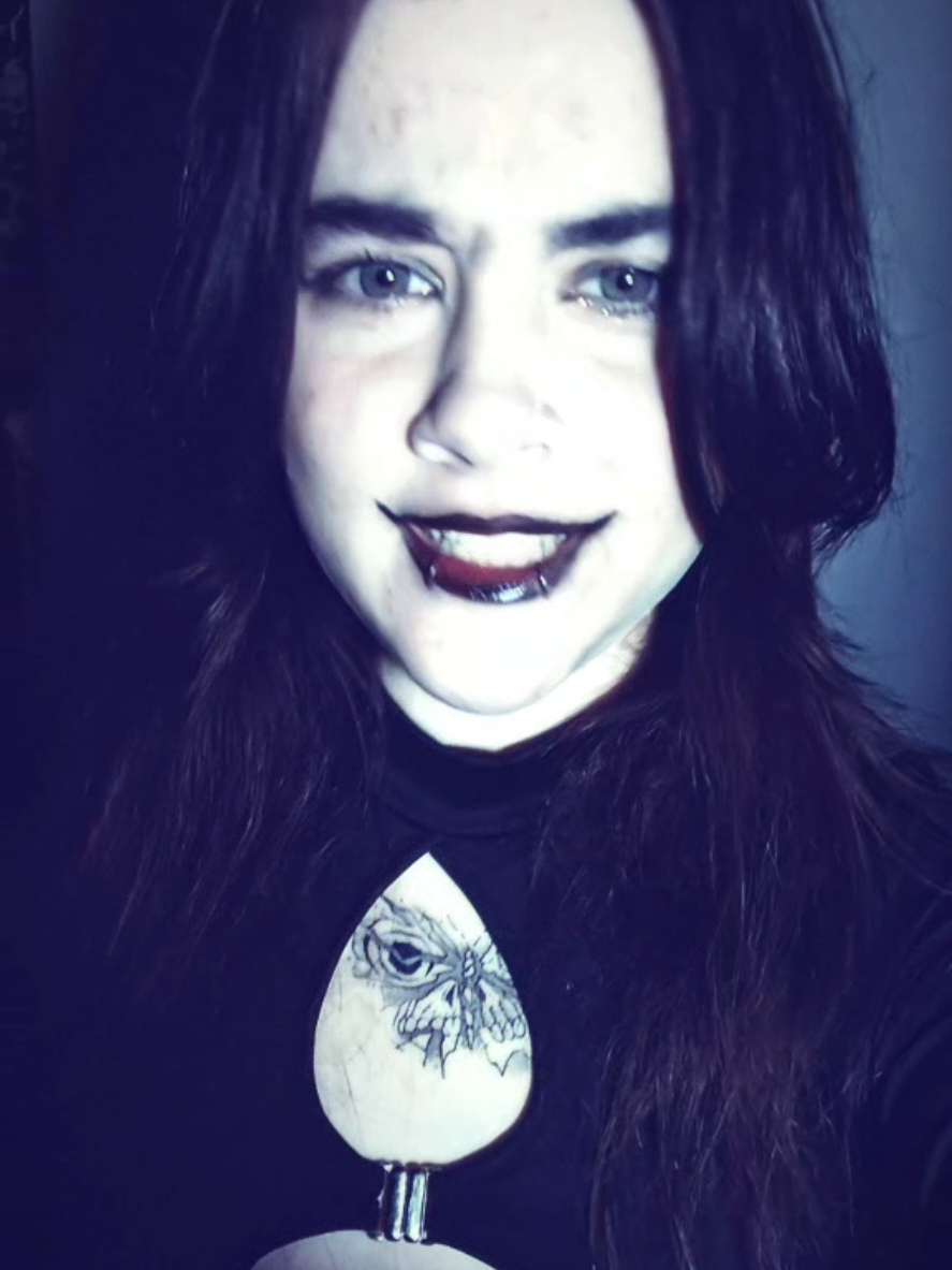 @Nephara 🧛🏻&zwj;♀️🦇🧙🏻&zwj;♀️