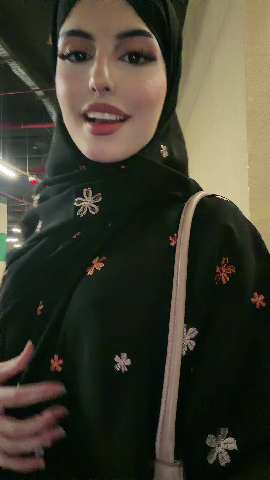 @عبايات النجمة