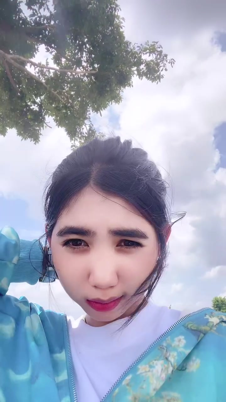 @Lay