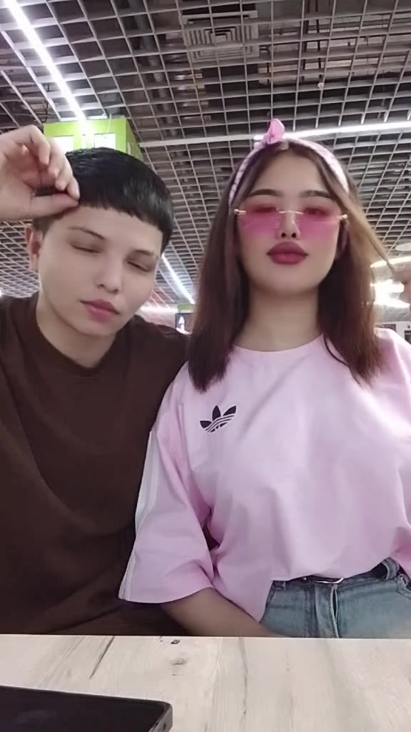 @Laylo🦩