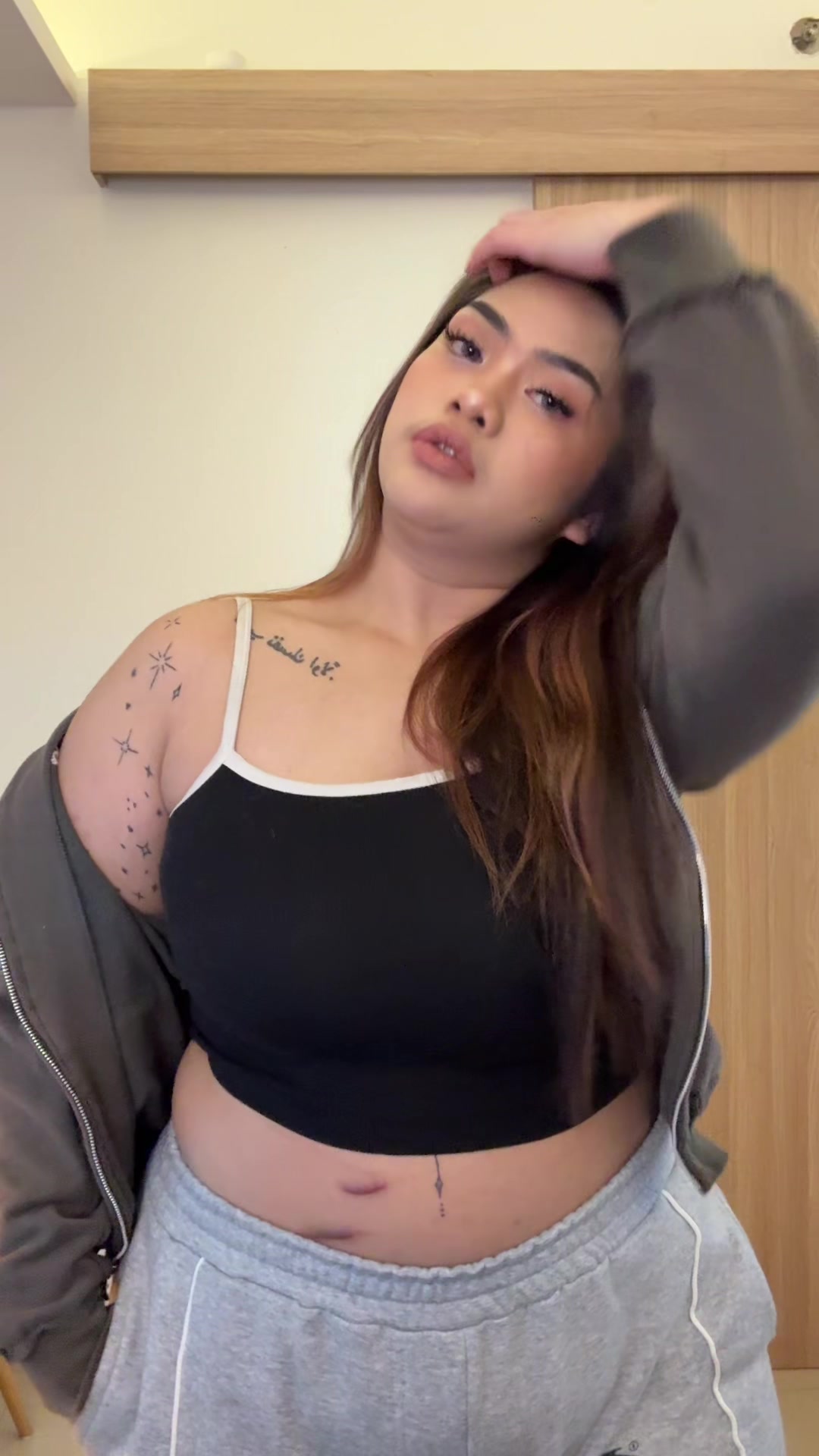 @Vaaaaaaaaaa29