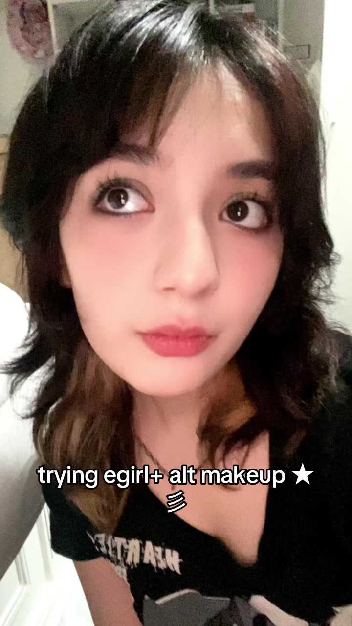 @mel_alien0