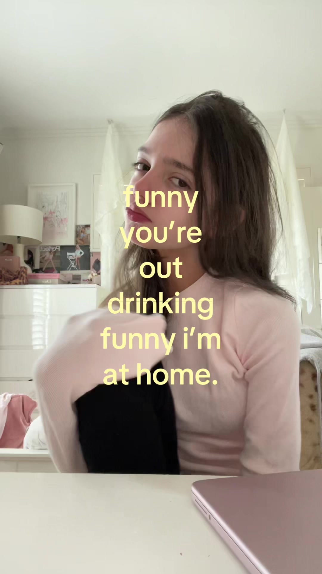 @Chlo ᥫ᭡