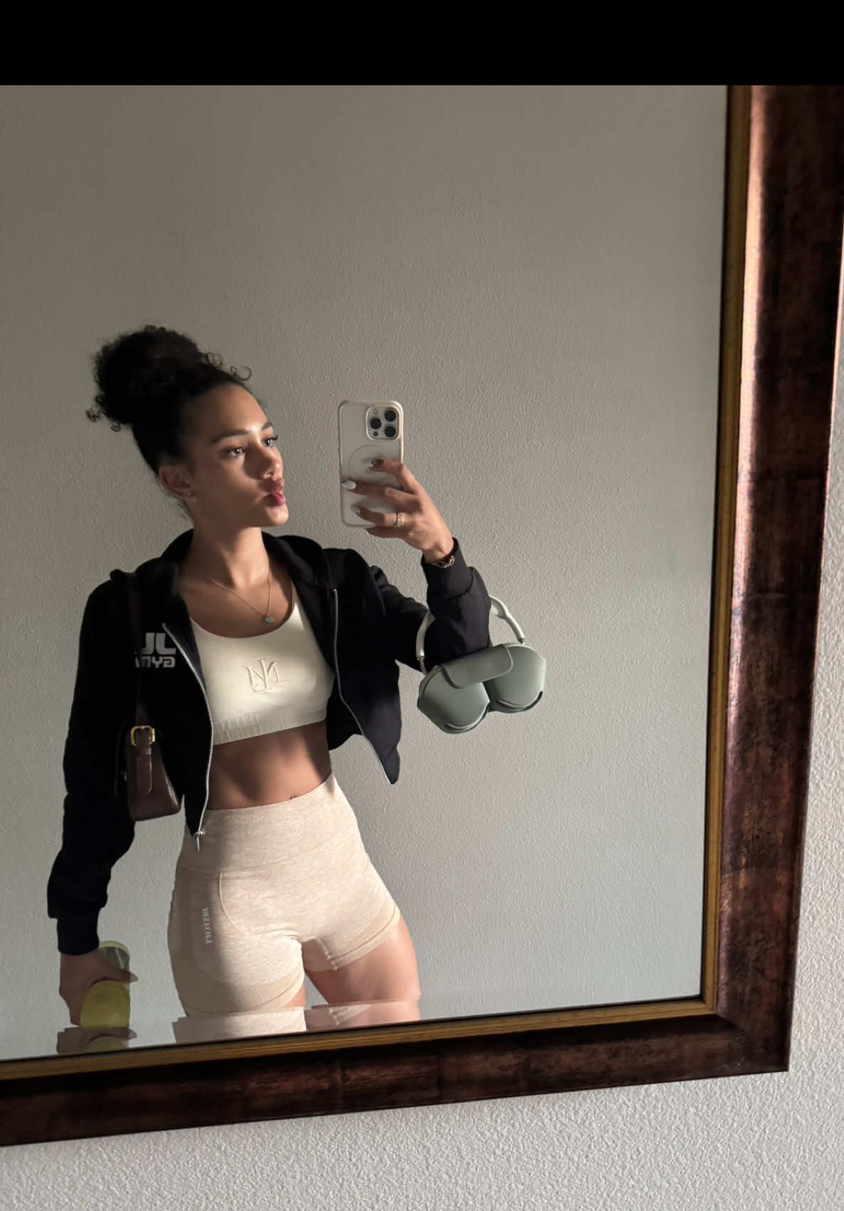 @Jade Vappie