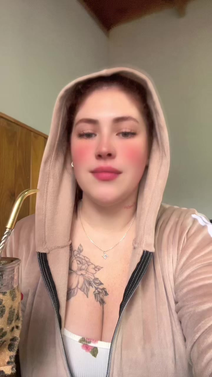 @NicoleBorea