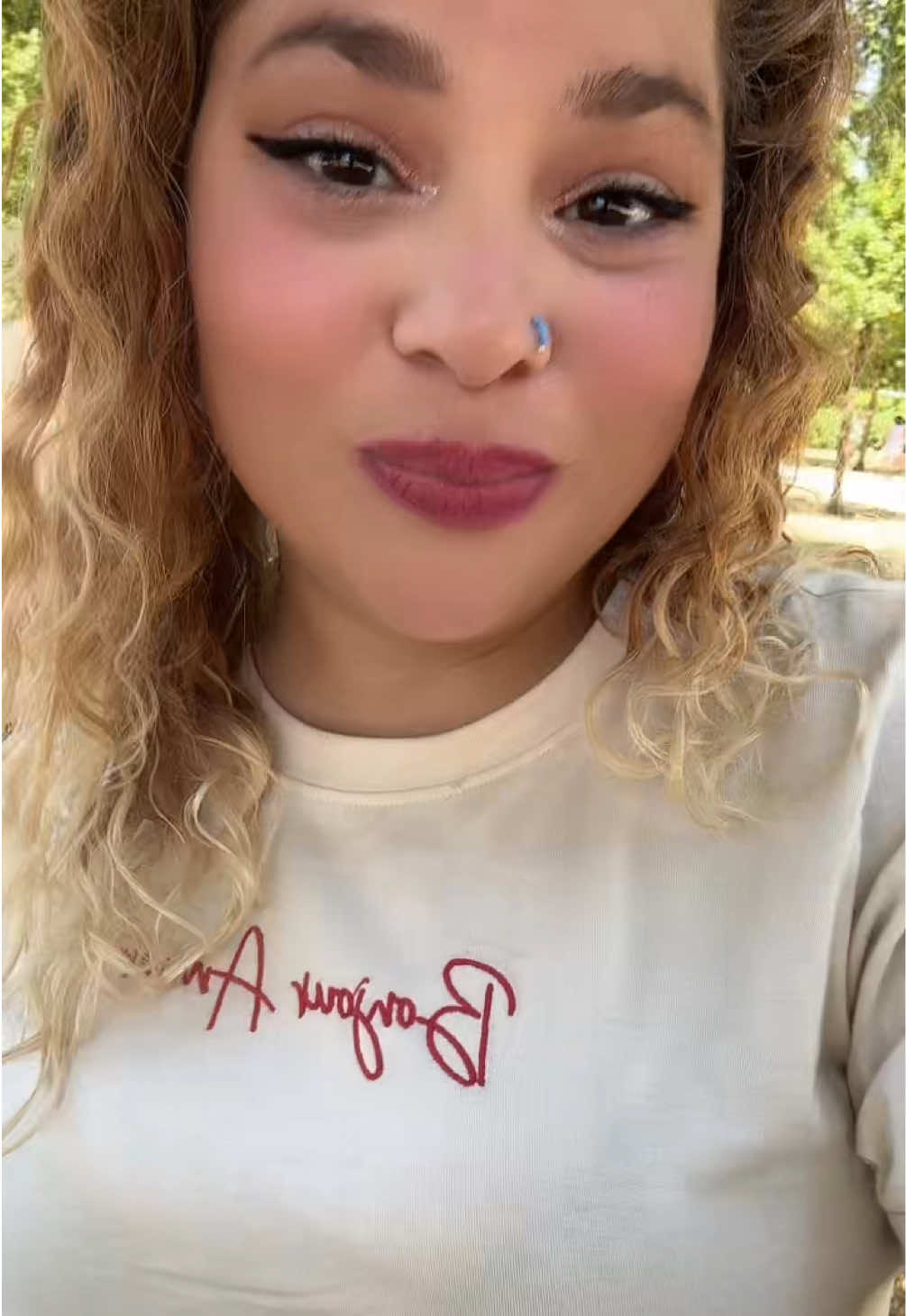 @Julianaquemala