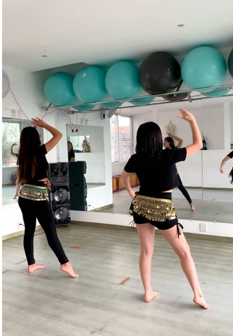 @Academia anyelu dance center