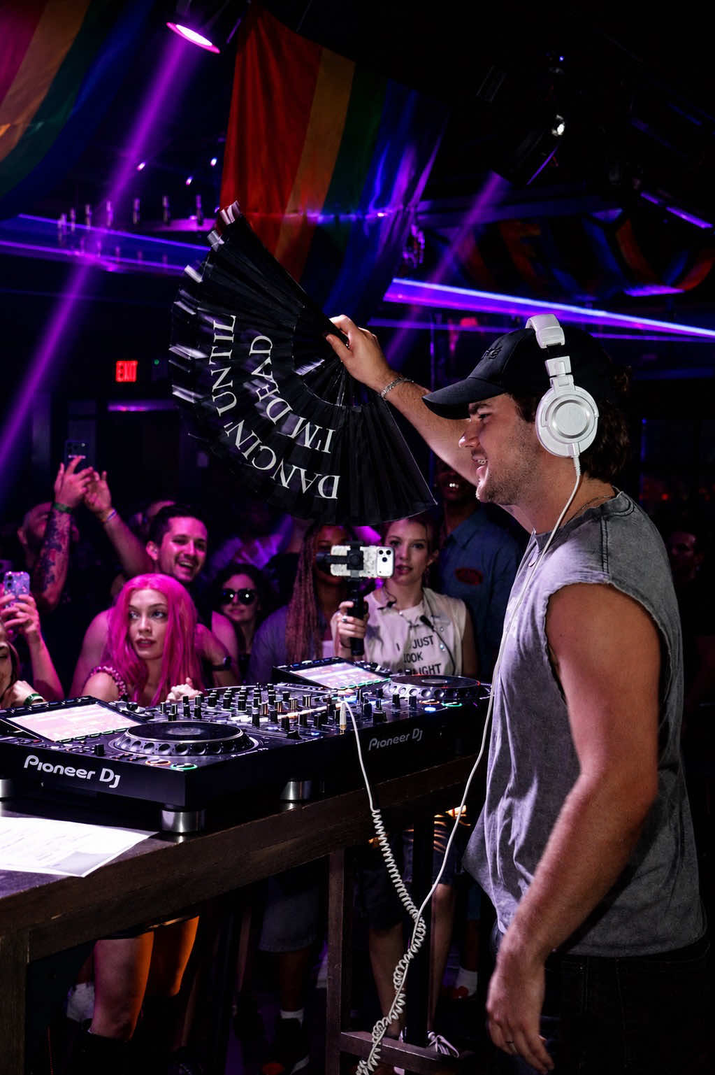 @Adamusic
