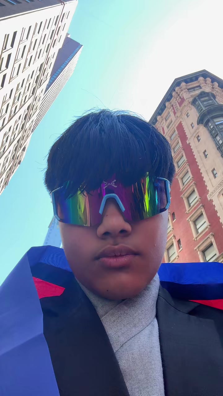 @🐼
