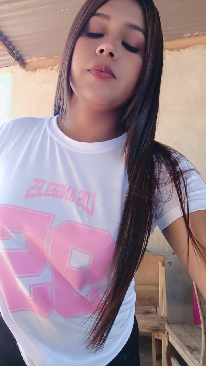 @Yunely ✨