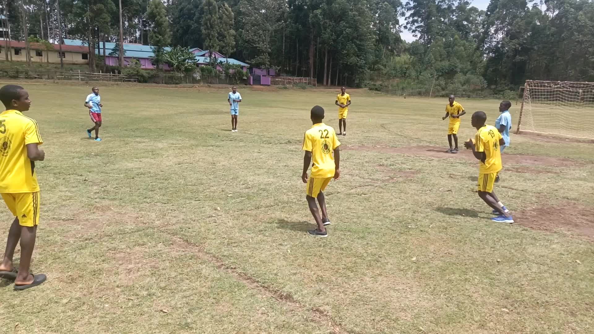 @REALERS HANDBALL CLUB (R.H.C)