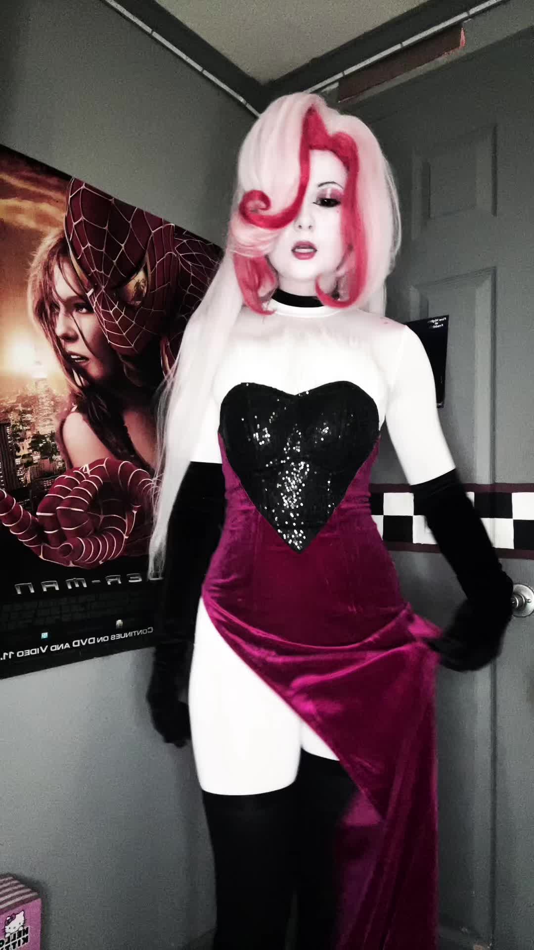 @Witheredonix 😼