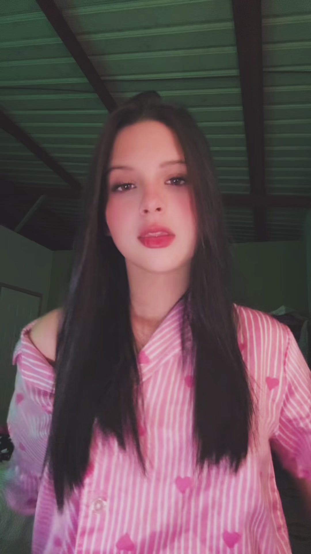 @𝓥