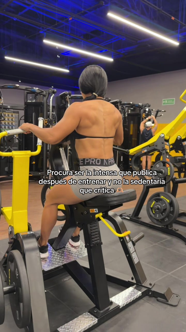 @lillymolinafit