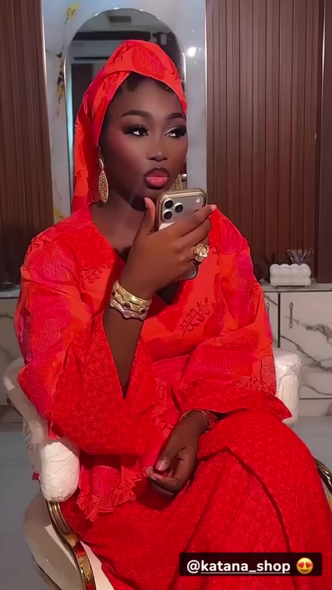 @DARK QUEEN