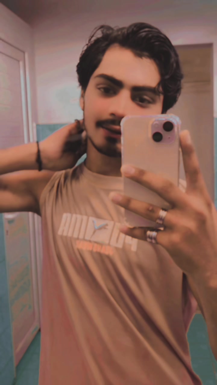 @معصوم پرندہ ظالم شکاری🦜🐦🥷