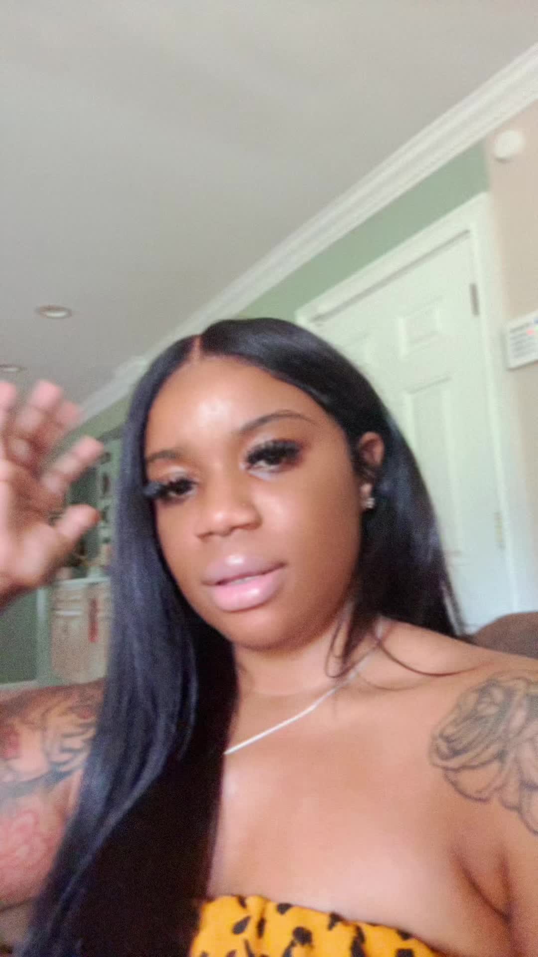 @TheRealAlexisKierra