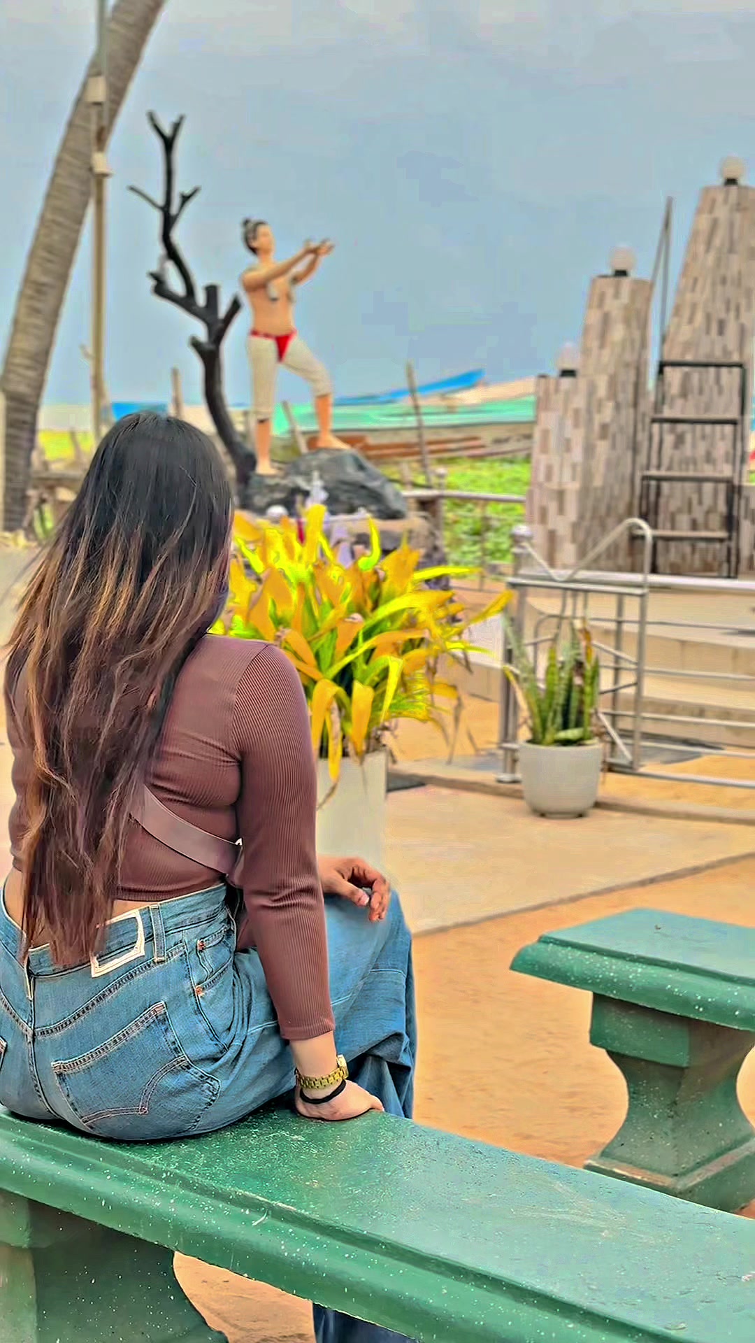 @Chathu Herath 🦋