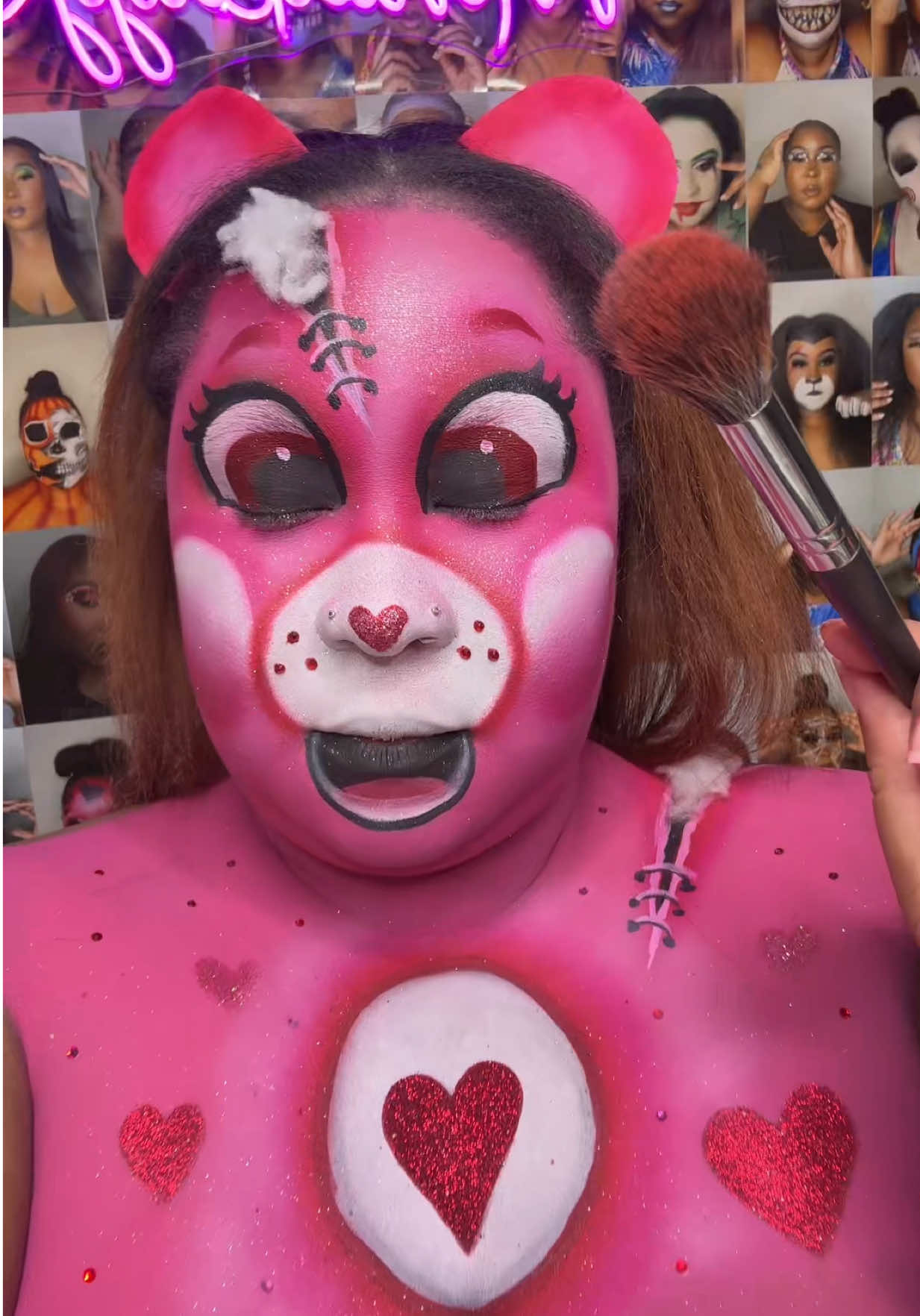 @Moniakayy