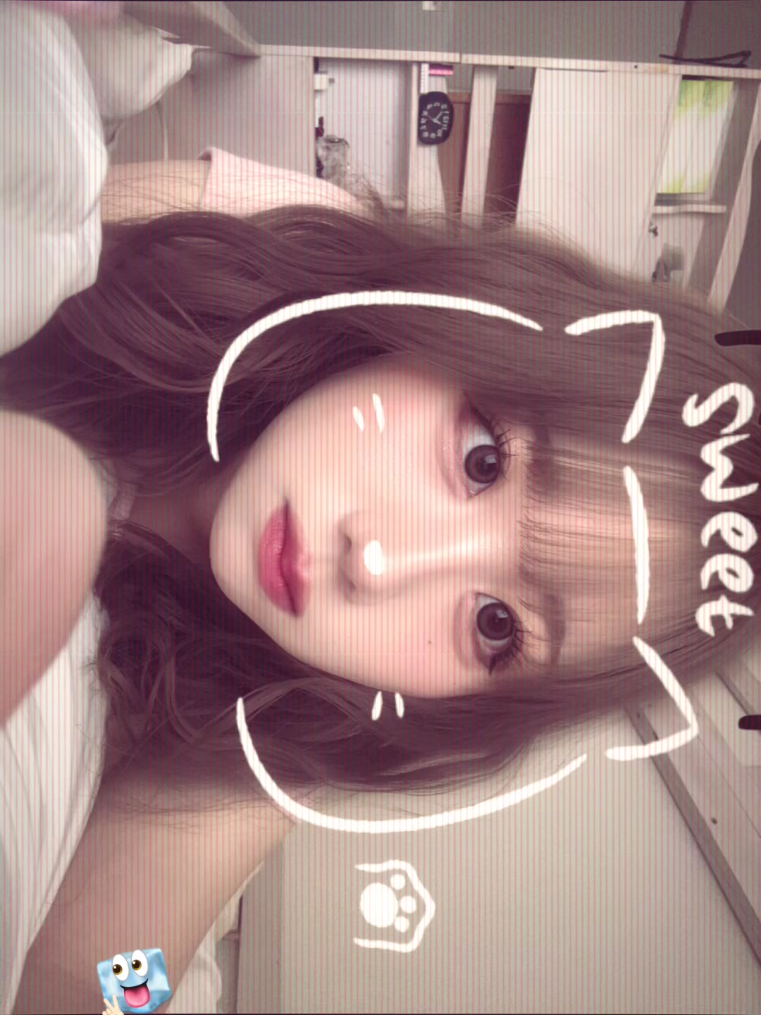 @にこ