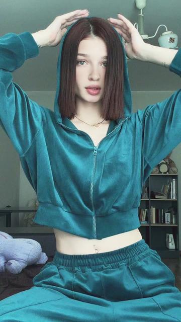 @Polina🐙