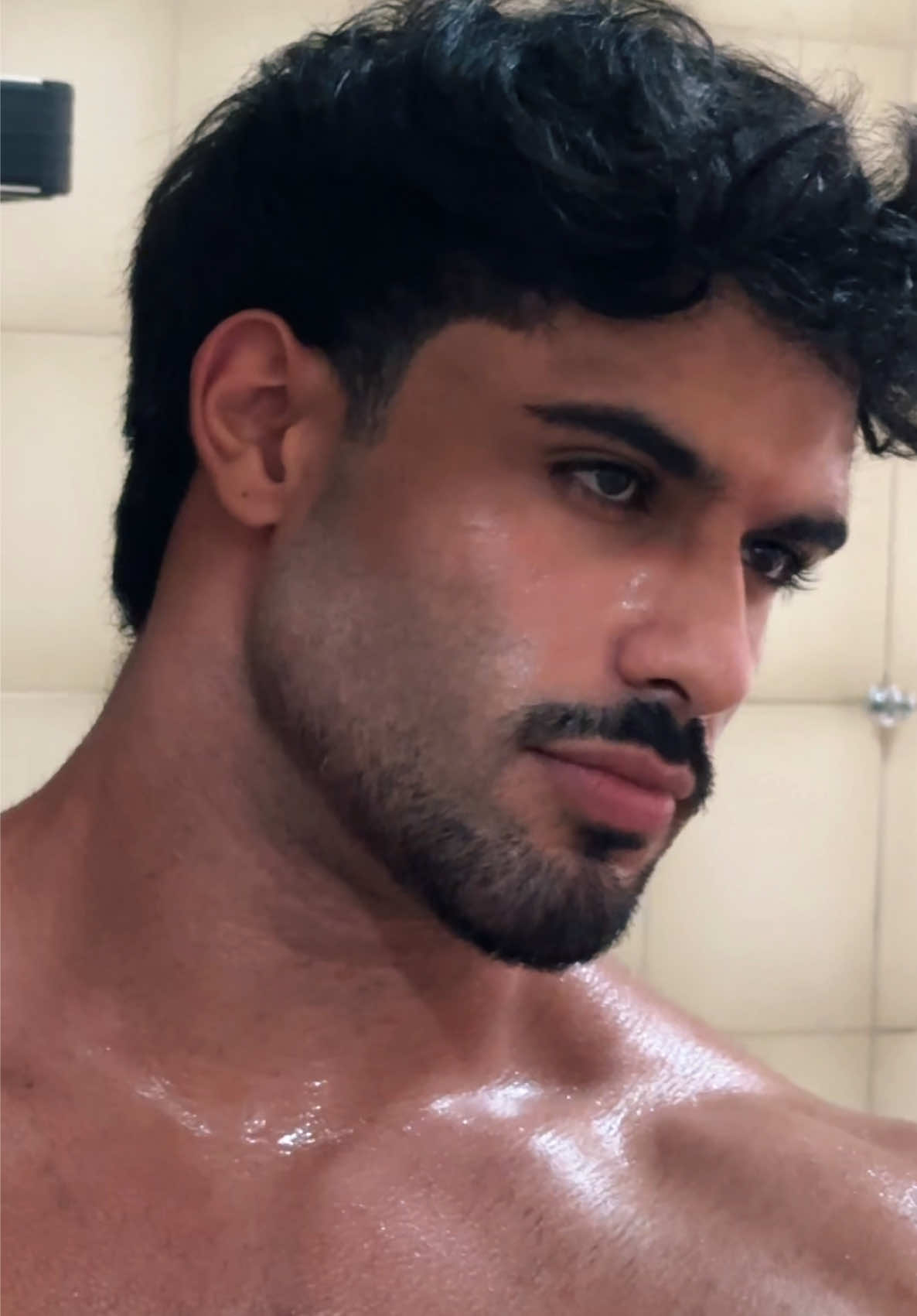 @CLAUS 🐺