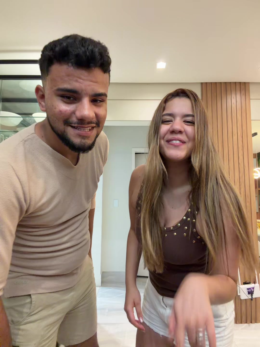 @yasminsensacão