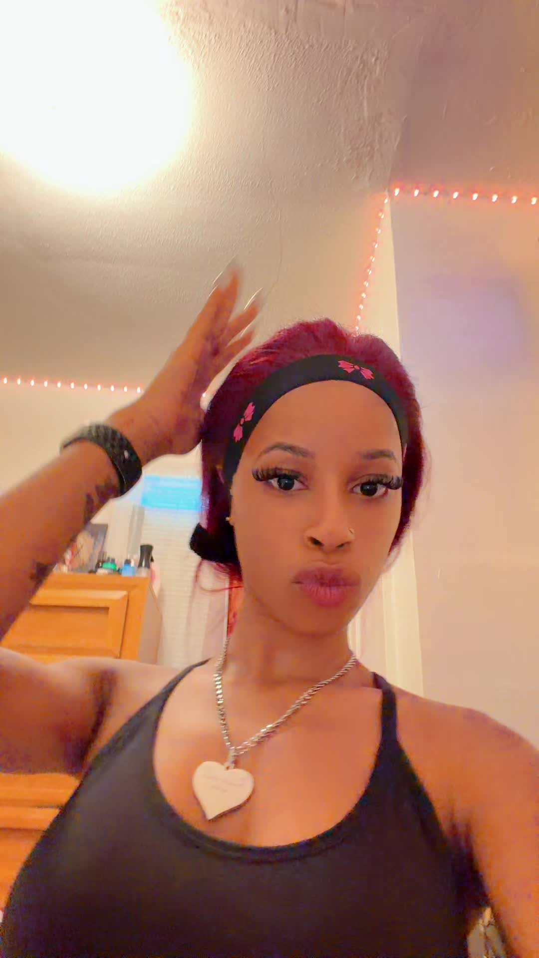 @𝑅𝒾𝒶𝓃𝒶𝓀𝒶𝓎𝑒🍄🫧❤️🇯🇲