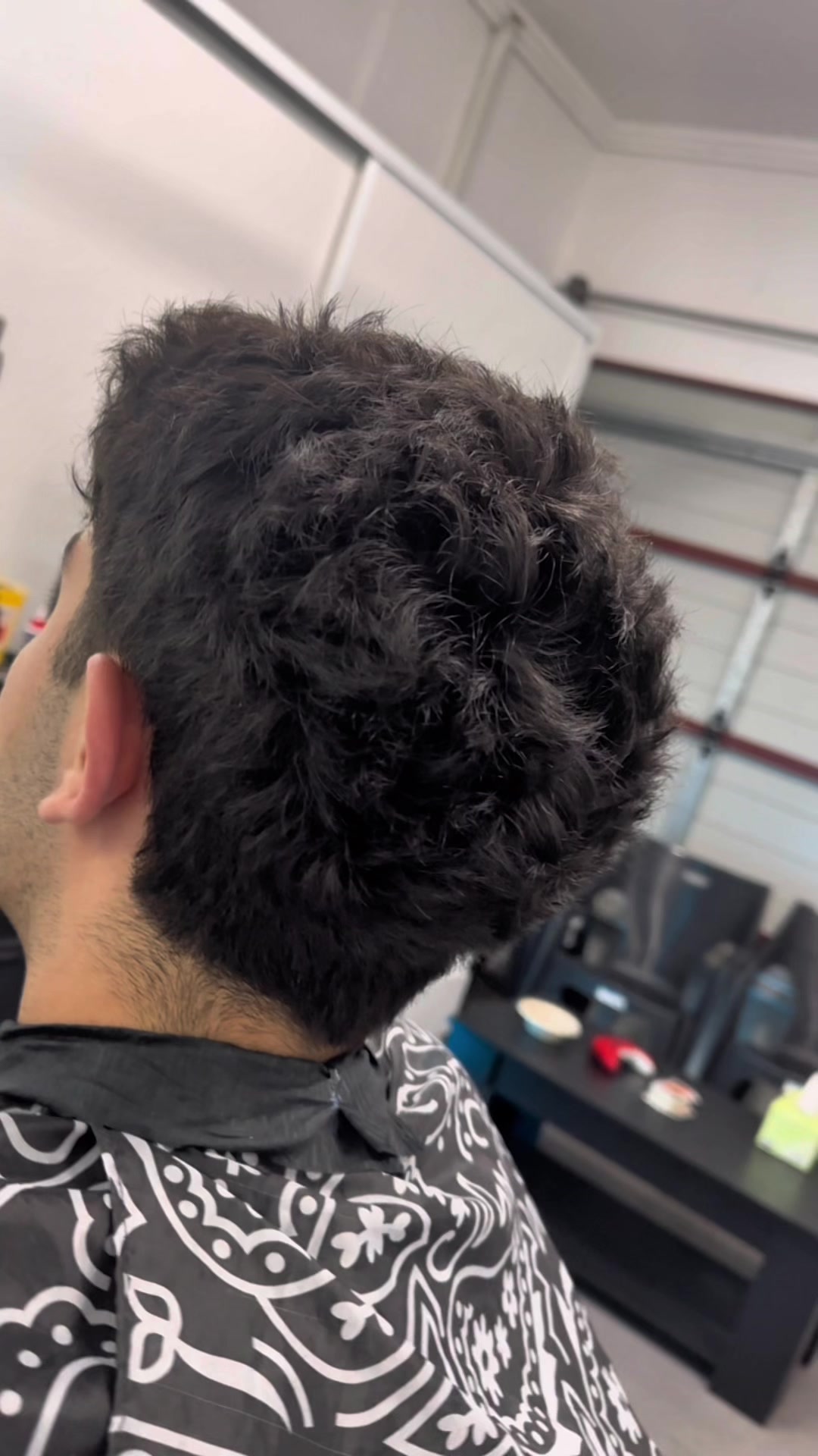 @Sydney Barber • Anto Cuts ๐