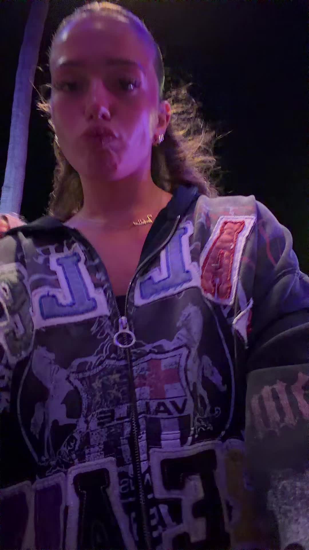 @Isabellajackson