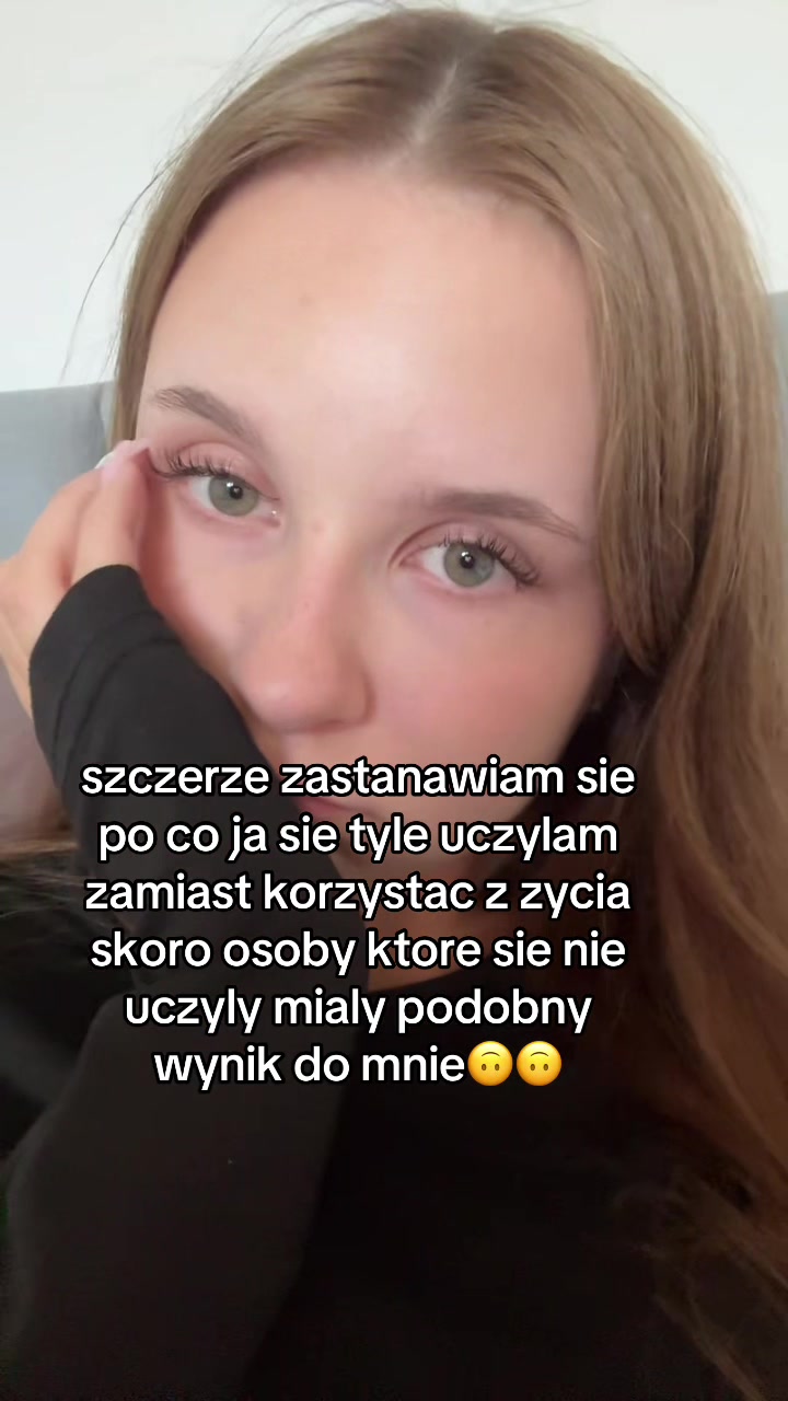 @julia.rosniak