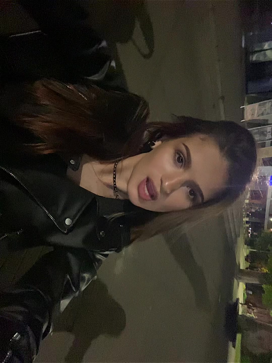 @Леонтина