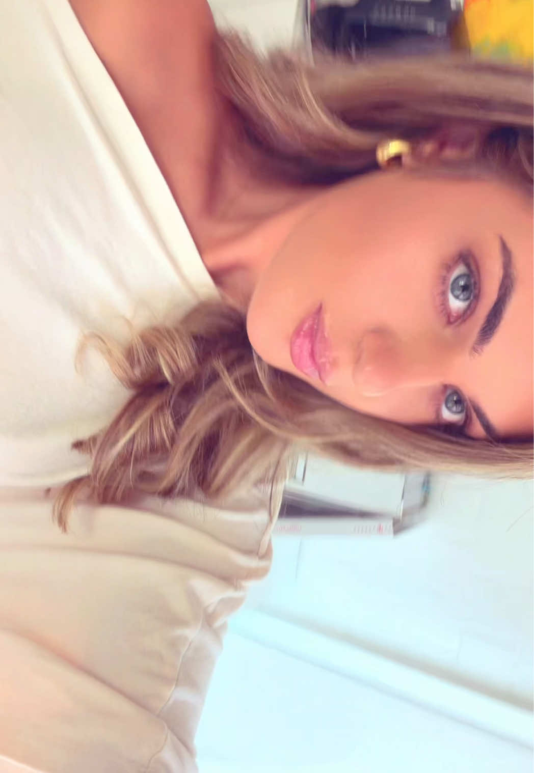 @Minka🌻