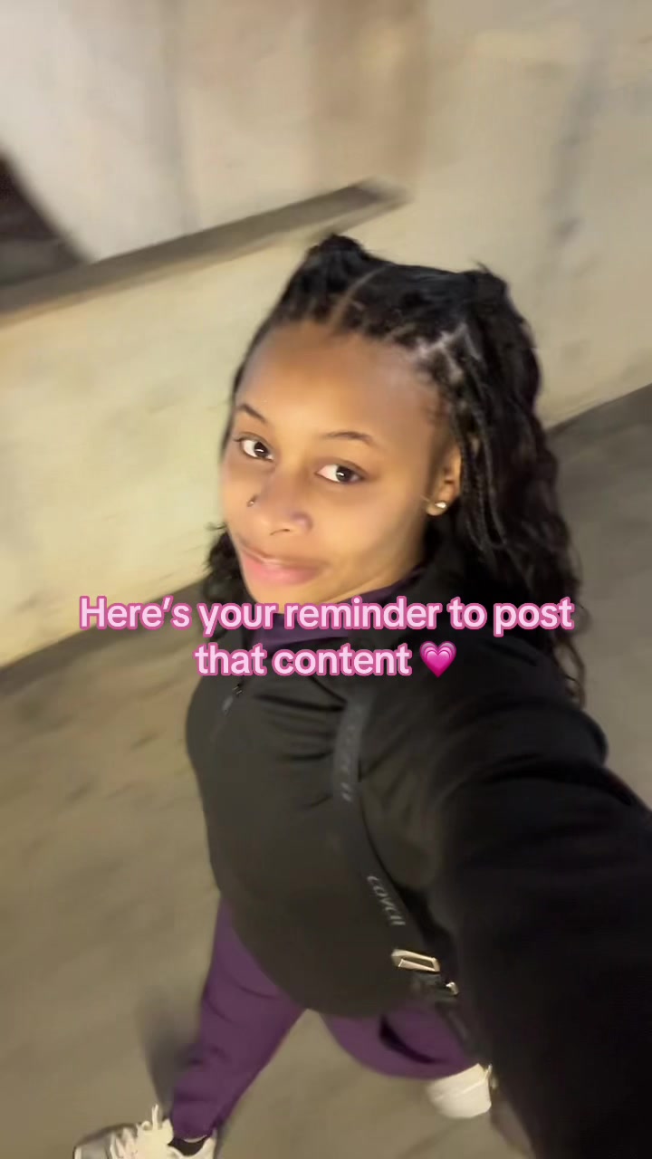 @Lay 🖤