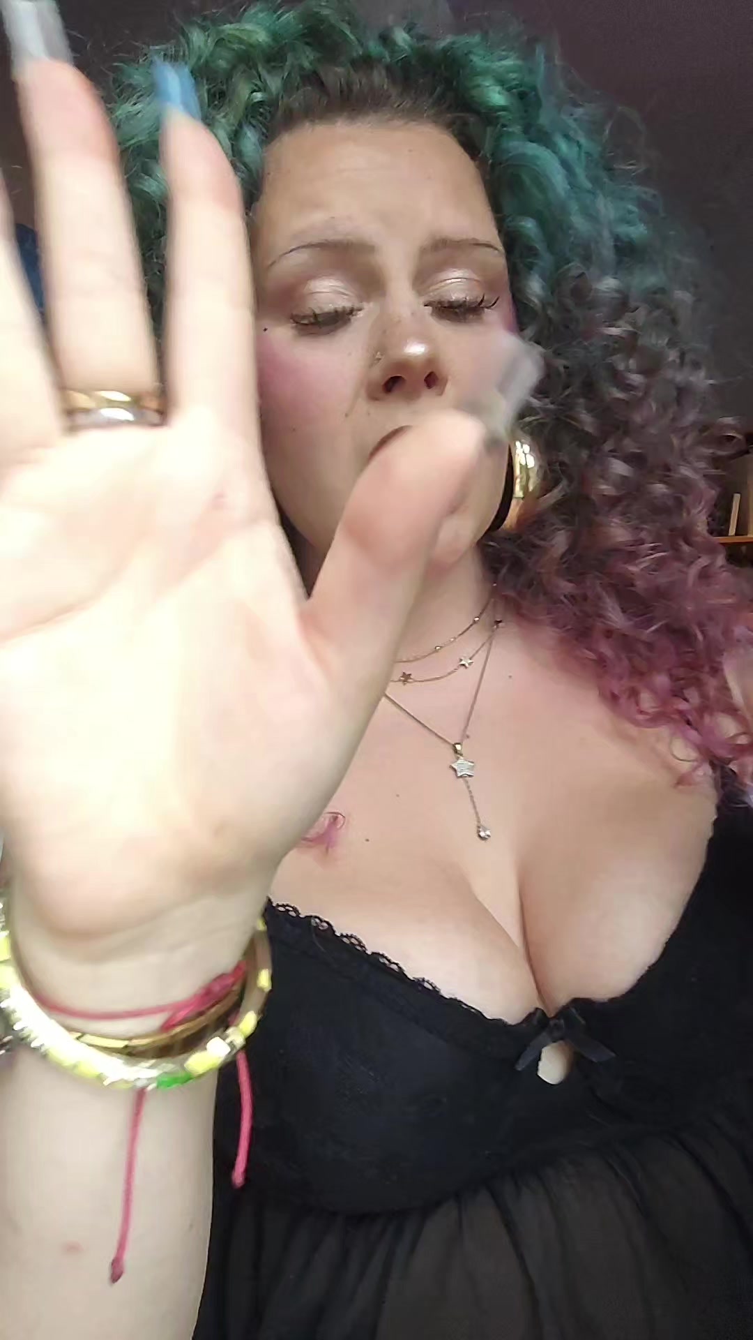 @Nina 🦛