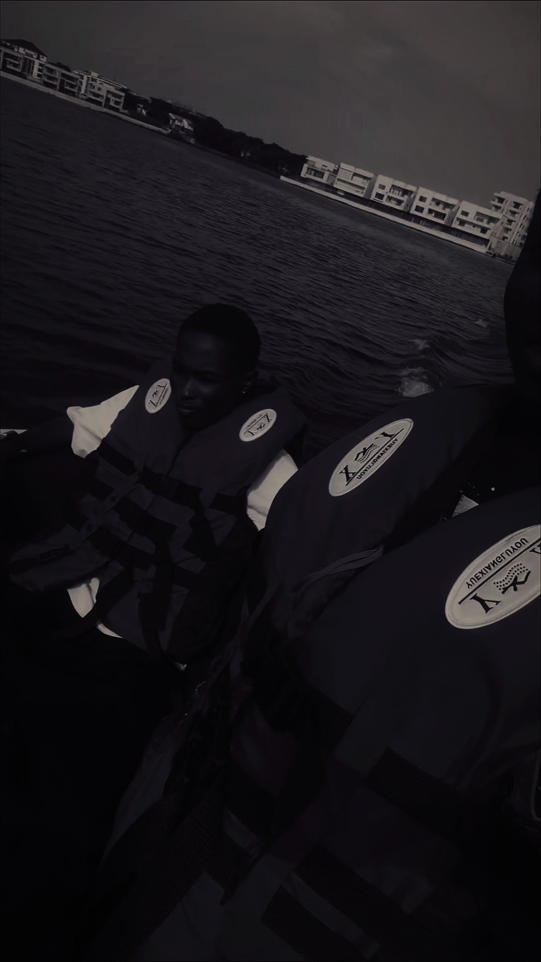 @𝔹𝐢𝐠 ℂ𝐞𝐥𝐞𝗯🚀🦅🔫