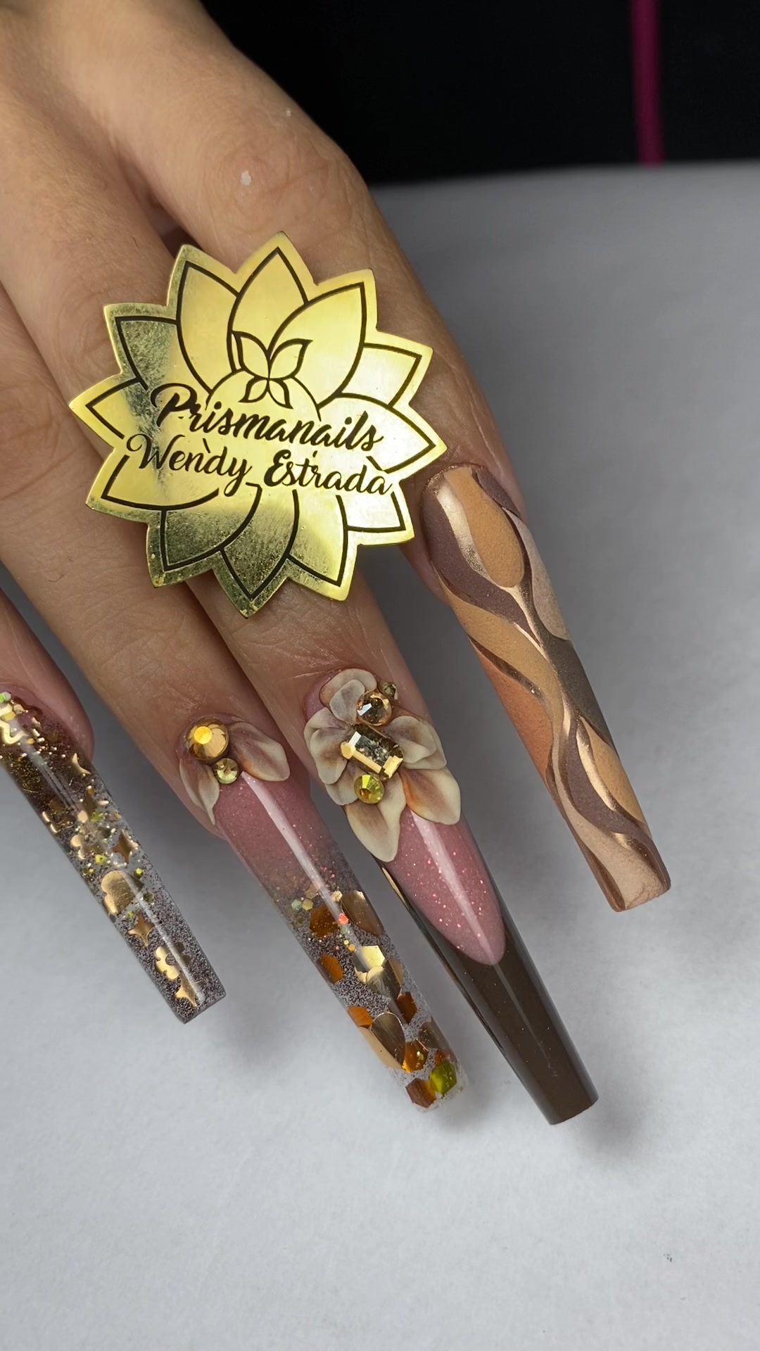 @Prismanails_